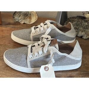 Olukai Pehuea Li Lace Up Sneakers Women’s Size 7 Beige Tan Casual Comfort Shoes